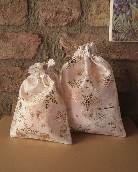 Yılbaşı Altın Varak Baskılı Kumaş Hediye Kesesi, Küçük Boy Hediye Torbası, Beyaz, 12 Adet-13x18 Cm