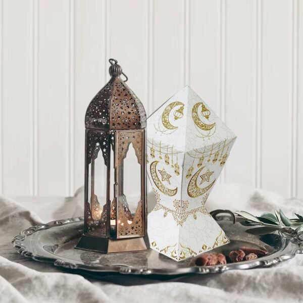 12li Ramazan Şeker Hediye Kutusu, Beyaz&Altın Ay, Yıldız, Fener Tasarımlı Şekerleme Kutusu, 7x7x12C