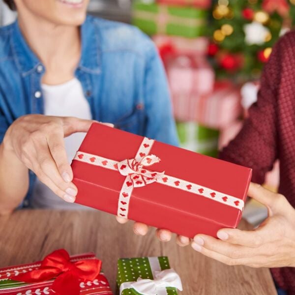 Kırmızı Pelur Kağıt, Hediye, Çiçek Ambalaj Paketleme, Hobi ve El İşi Kağıdı, 35x50 Cm, 100 Adet