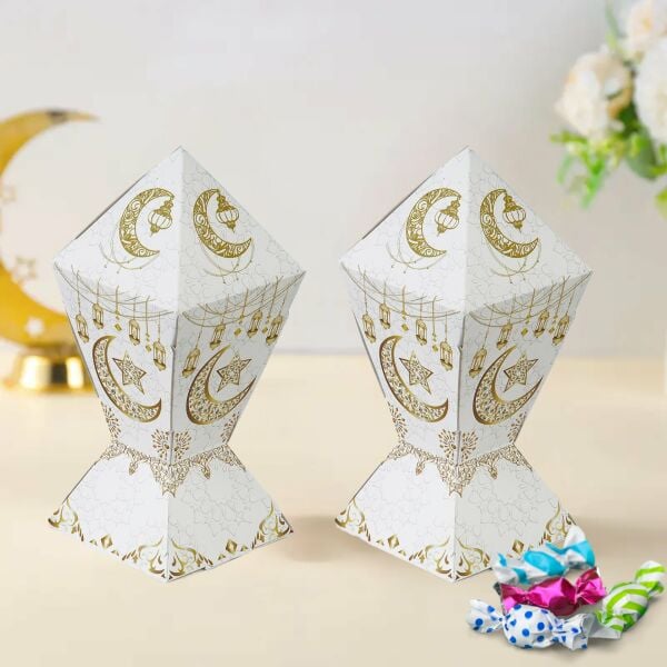 6lı Ramazan Şeker Hediye Kutusu, Beyaz&Altın Ay, Yıldız, Fener Tasarımlı Şekerleme Kutusu, 7x7x12Cm