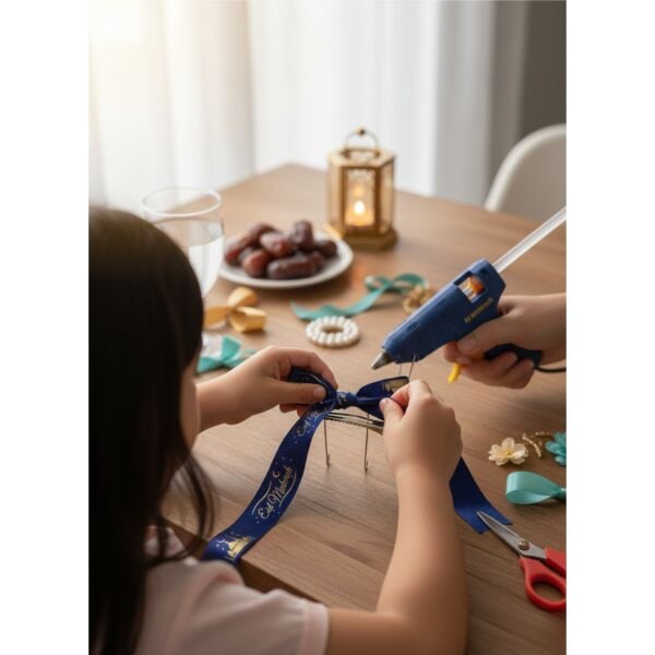 Eid Mubarak Yazılı Hediye Paketleme Kurdelesi, Altın Varak Lacivert Saten Kurdele, 2.5cm x 5m