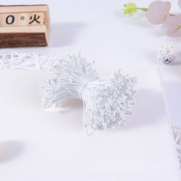 Klasik Plastik Tohum 20'li Bağ - Beyaz Çift Taraflı Yapay Çiçek Tomurcuğu, Buket Çiçek Süsleme