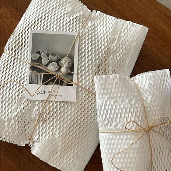 Beyaz Petek Dolgu Ambalaj Sargı Kağıdı, Hediye ve Eşya Paketleme, Kargo Kağıdı - 50 cm x 5 metre