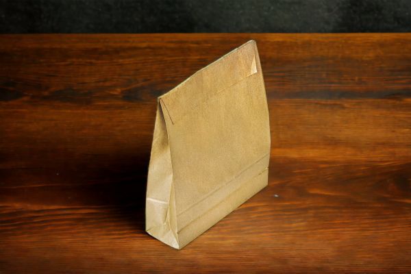 Hediye Paketi 25x8x36 Cm Kese Kağıdı Yapışkanlı Ağız Altın 25'li Paket