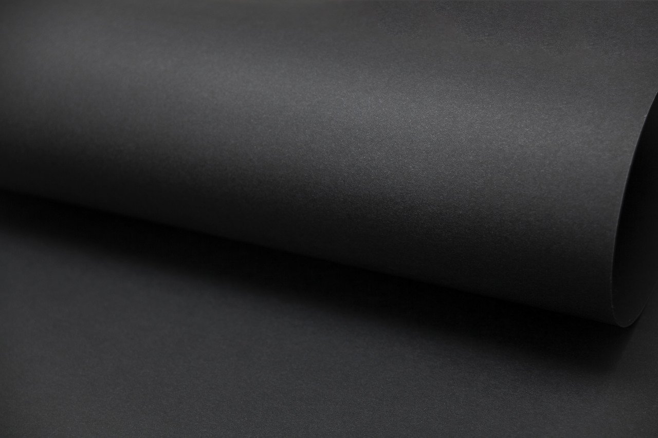 İthal Siyah Fon Kartonu - 160 gr. 50*70 cm