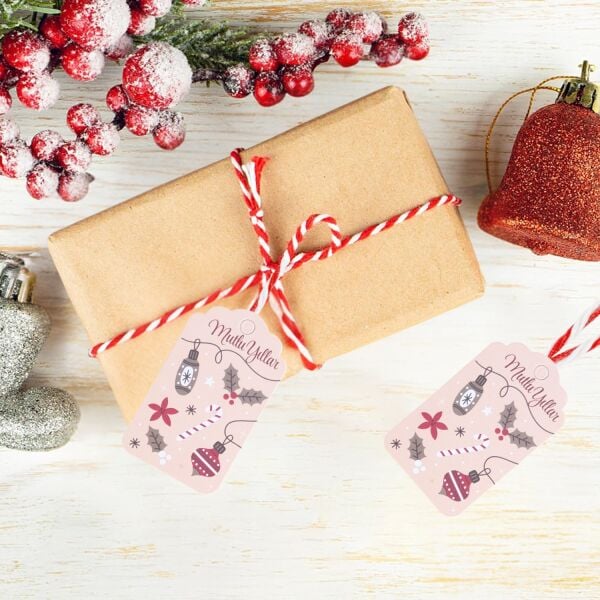 Yılbaşı Mutlu Yıllar Yazılı Hediye Etiketi, Yeniyıl Kokina Temalı Paketleme Kartı, 50 Adet-4.5x7.5Cm