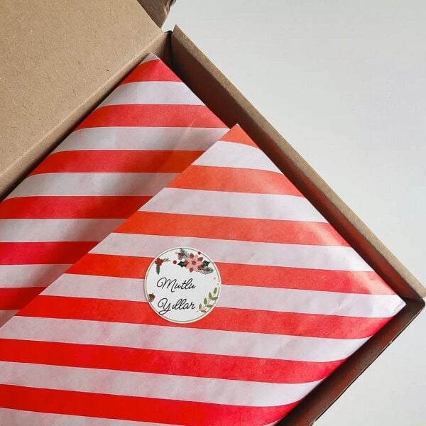 Yılbaşı Temalı Mutlu Yıllar Sticker Seti, Yeni Yıl Hediye Paketleme Etiketleri, 108 Adet, 33x33 mm