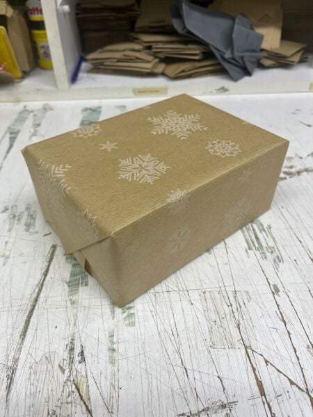 Kraft Hediye Paketleme Kağıdı, Kar Tanesi Desenli Ambalaj & Paket Kağıdı, 70x100 Cm - 10'lu Paket