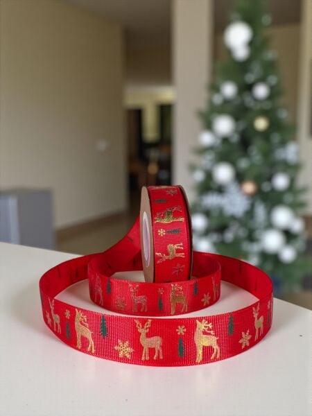 Yılbaşı Grogren Kırmızı Kurdele – Geyik Desenli Hediye Paketleme, Hobi Süsleme Şeridi, 2.5 Cm - 18 M