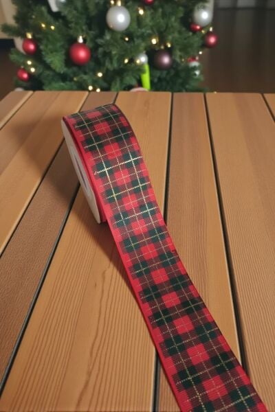 Yılbaşı Kırmızı Grogren Kurdele – Ekose Desenli Hediye Paketleme, Hobi Süsleme Şeridi, 4 Cm - 18 M