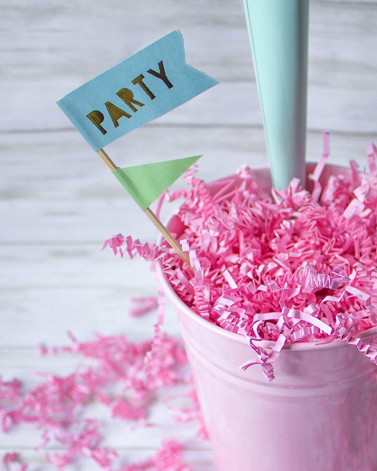 Zigzag Kırpık Kağıt – Pembe – 500gr Kutu İçi Süsleme – Kırpıntı Zigzag Z Kağıt