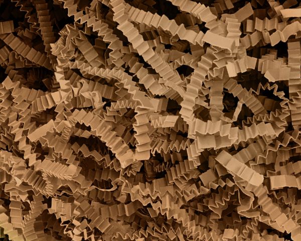ROCO PAPER Zigzag Kırpık Kağıt – Kraft – 500gr Kutu İçi Süsleme – Kırpıntı Zigzag Z Kağıt