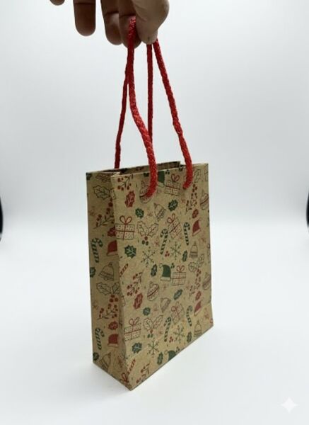 Yılbaşı Desenli Kraft Karton Çanta Seti - 6lı, Kırmızı Saplı Parti, Noel, Hediye Çantası, 12x17 Cm