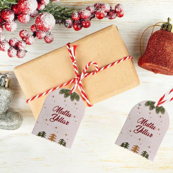 Yılbaşı Mutlu Yıllar Yazılı Hediye Etiketi, Delikli Yeniyıl Paketleme Kartı, 50 Adet, 5,5 x 7 Cm